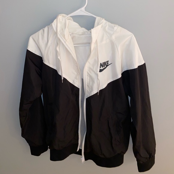 Nike Jackets & Blazers - Nike wind breaker